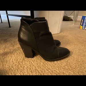 Ankle boots